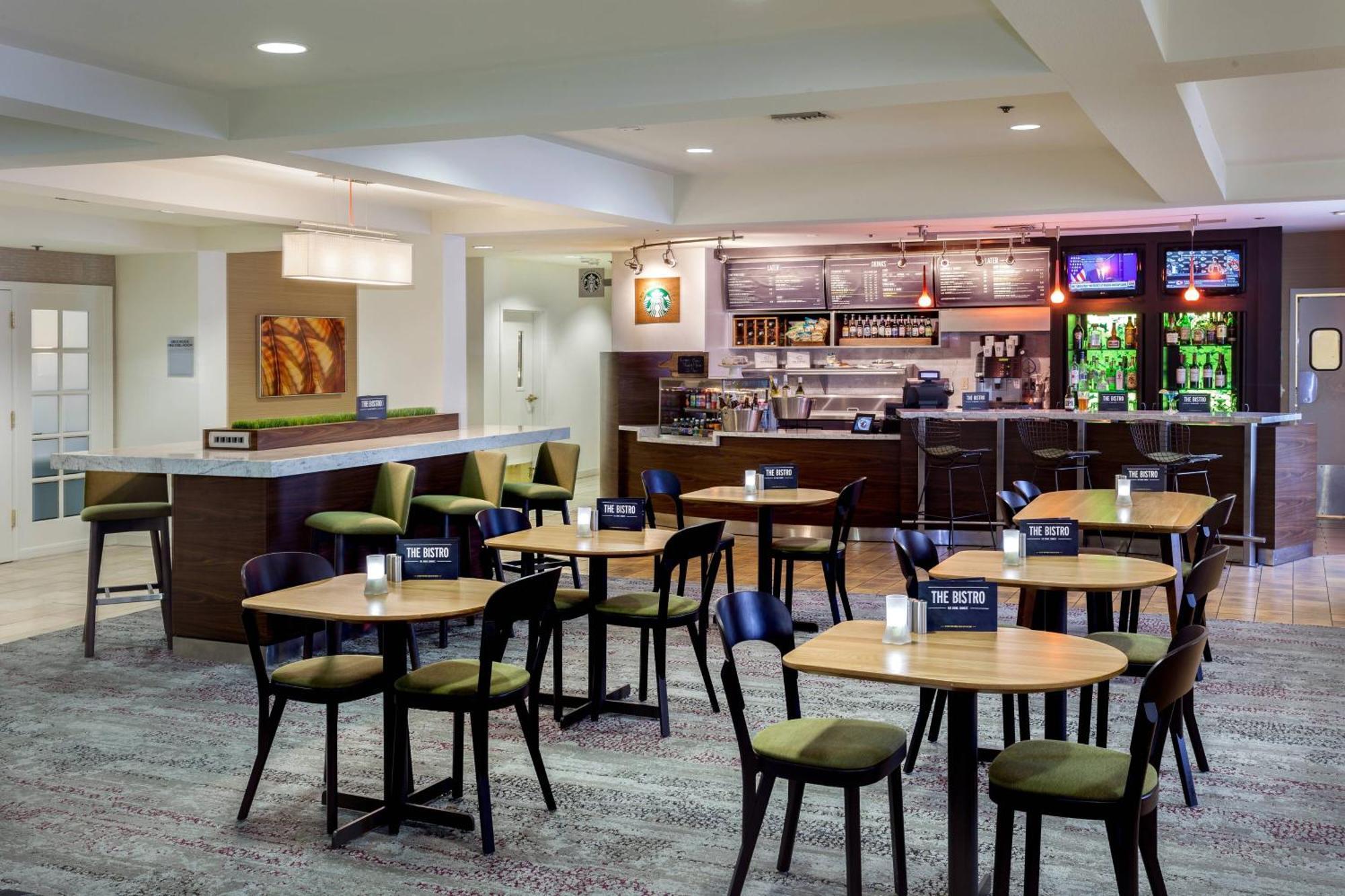 Courtyard by Marriott Stockton Hotell Exteriör bild