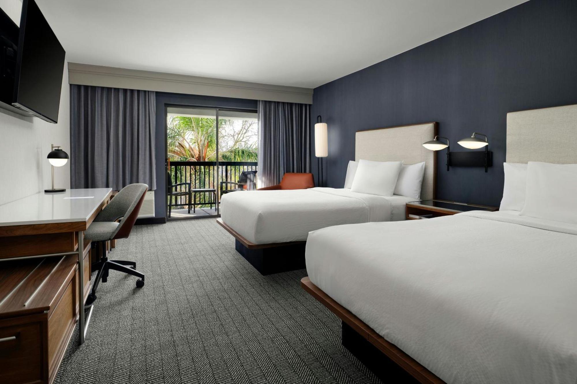Courtyard by Marriott Stockton Hotell Exteriör bild