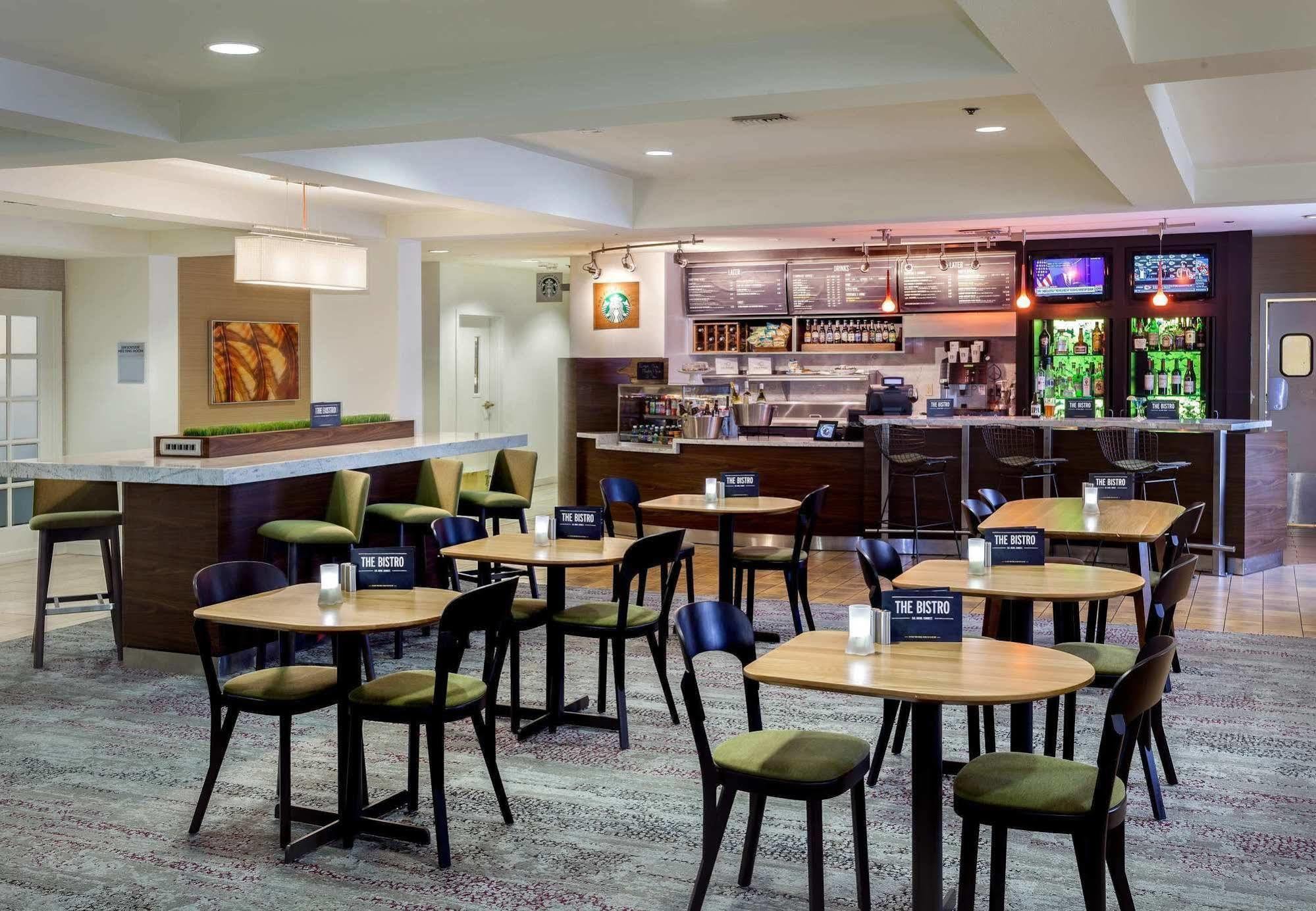 Courtyard by Marriott Stockton Hotell Exteriör bild