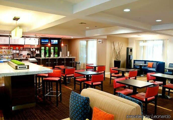 Courtyard by Marriott Stockton Hotell Exteriör bild